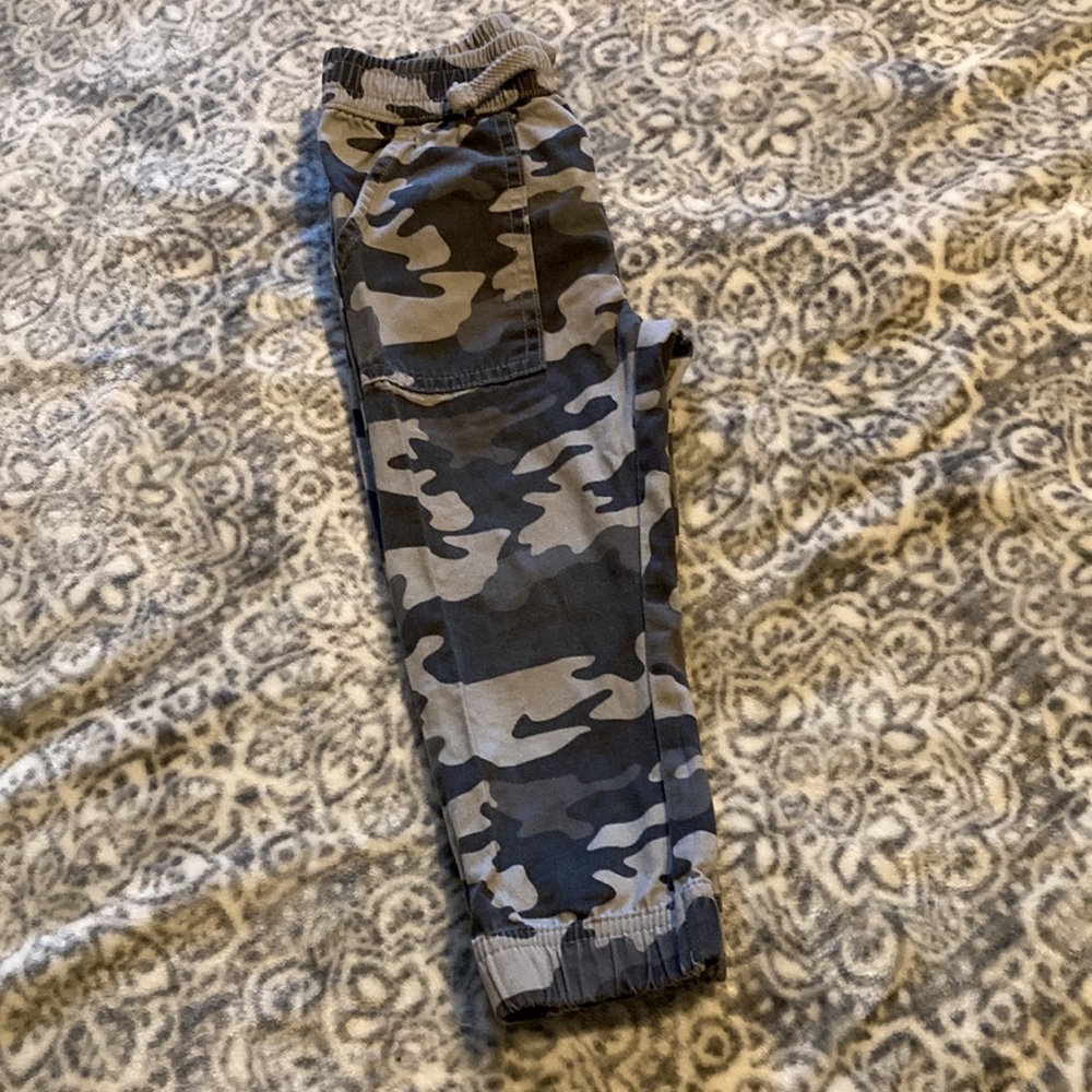 Boys Camouflage Toddler Pants - Picture 2 of 4